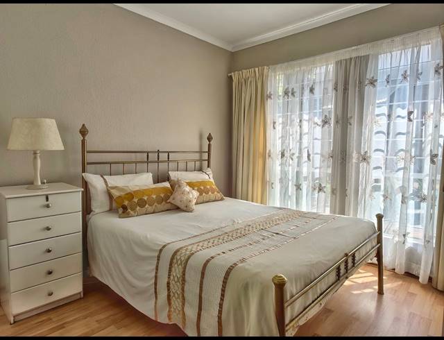 2 BEDROOM TOWNHOUSE FOR SALE IN DOUGLASDALE